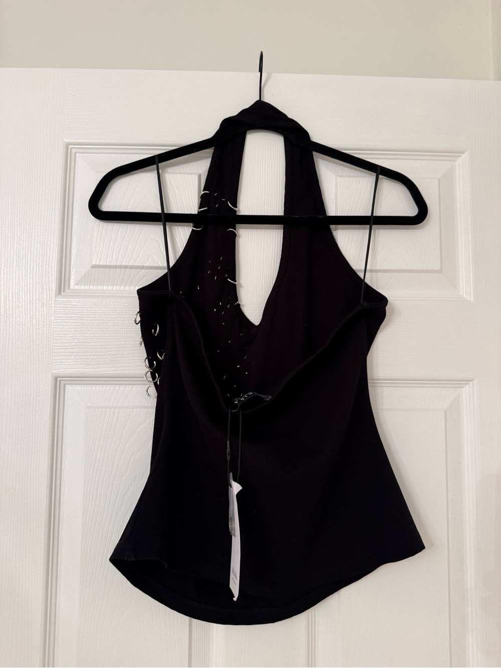 AKIRA RING RING RING EMBELLISHED TANK IN BLACK - Picture 3 of 5